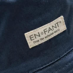 En Fant Børne Bøllehat - Outer Space